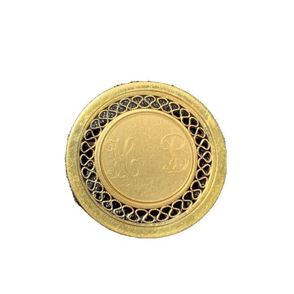 VINTAGE MONOGRAMMED ETCHED "HB” ROUND GOLD TONE BROOCH PIN - Picture 1 of 4